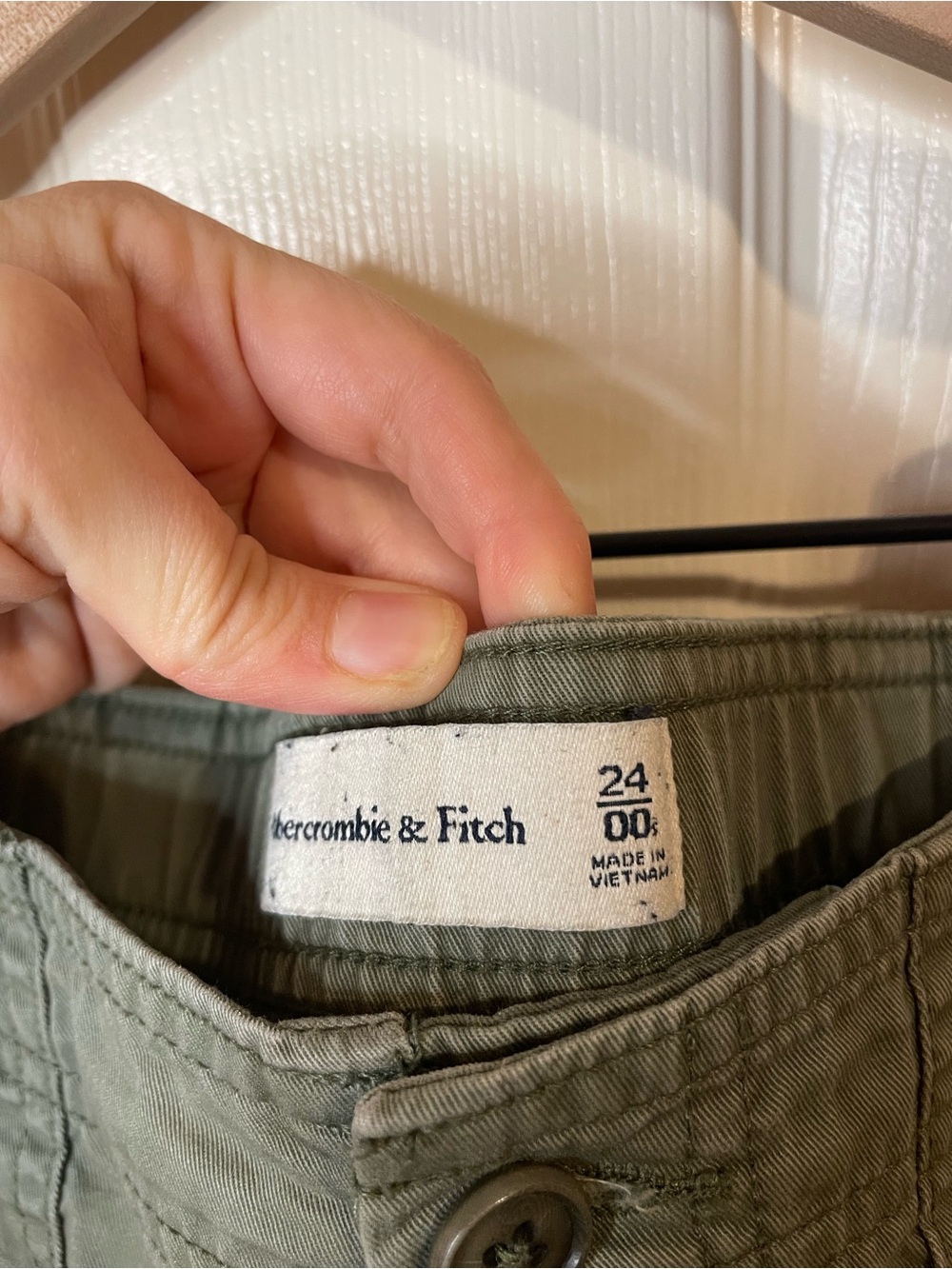 Abercrombie & Fitch Relaxed Cargo Pant Size in Army Green Size 24 - Picture 7 of 10